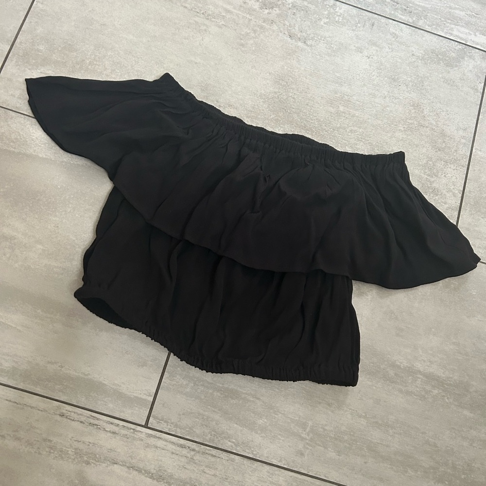 Forever 21 Black Off-Shoulder Top